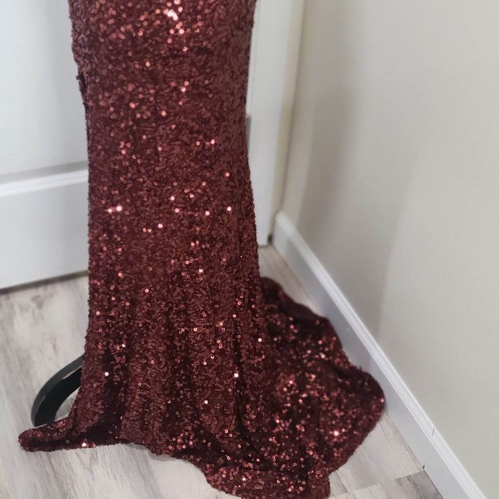 B. Darlin Sequin copper embellished split him mermaid style ball gown size 3/4 - Picture 9 of 16